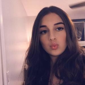 Meet your Posher, Victoria